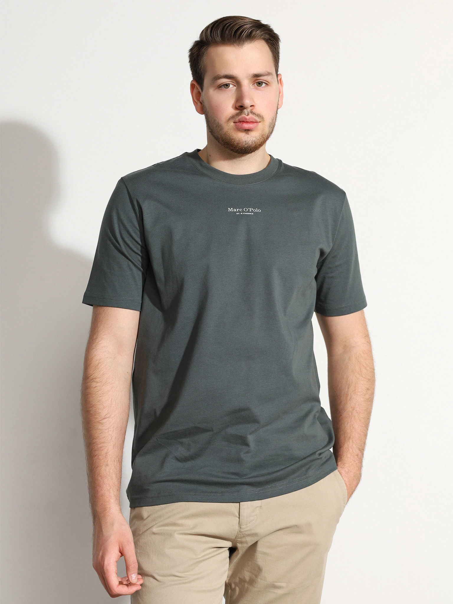 Футболка темно-зеленого цвета из хлопка